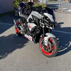 Yamaha MT 10