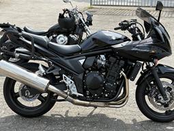 Suzuki Bandit 650 SA