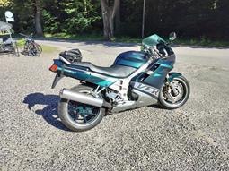 Honda VFR 750F Rc36-1