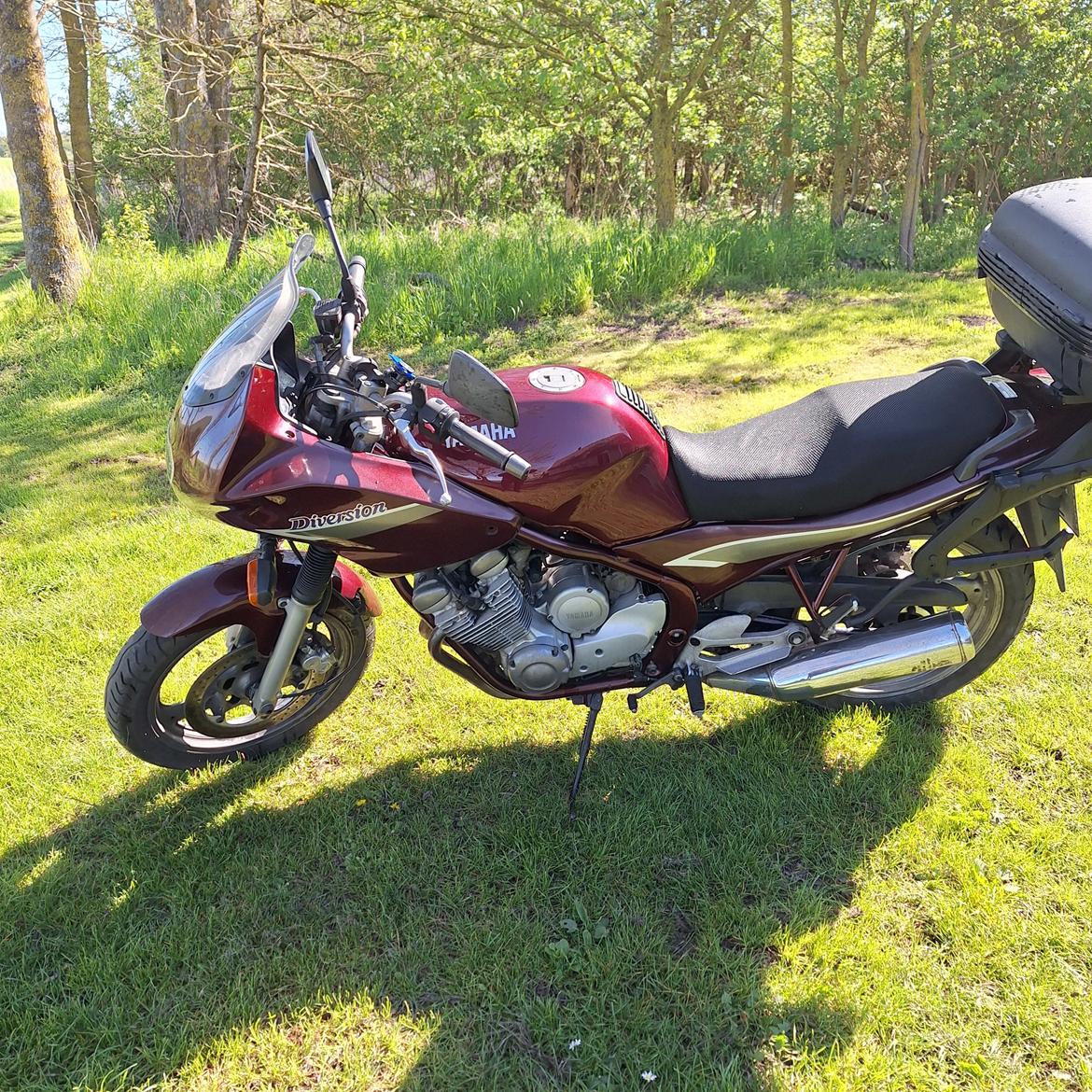 Yamaha XJ600 Diversion billede 1