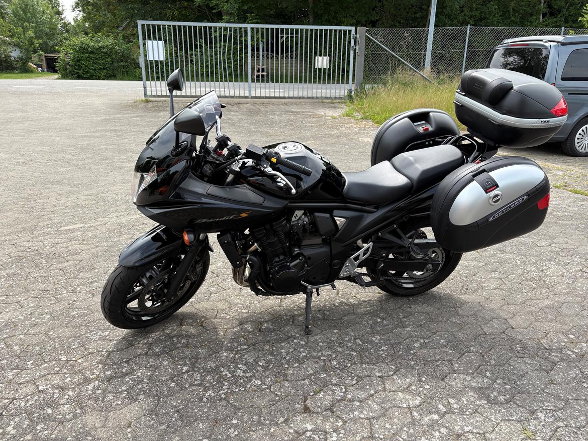 Suzuki Bandit 650 SA billede 2