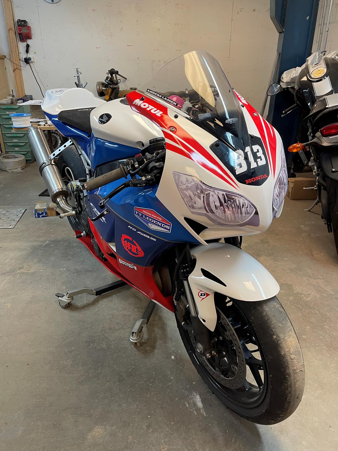 Honda CBR1000RR SC59 Banemotorcykel billede 3