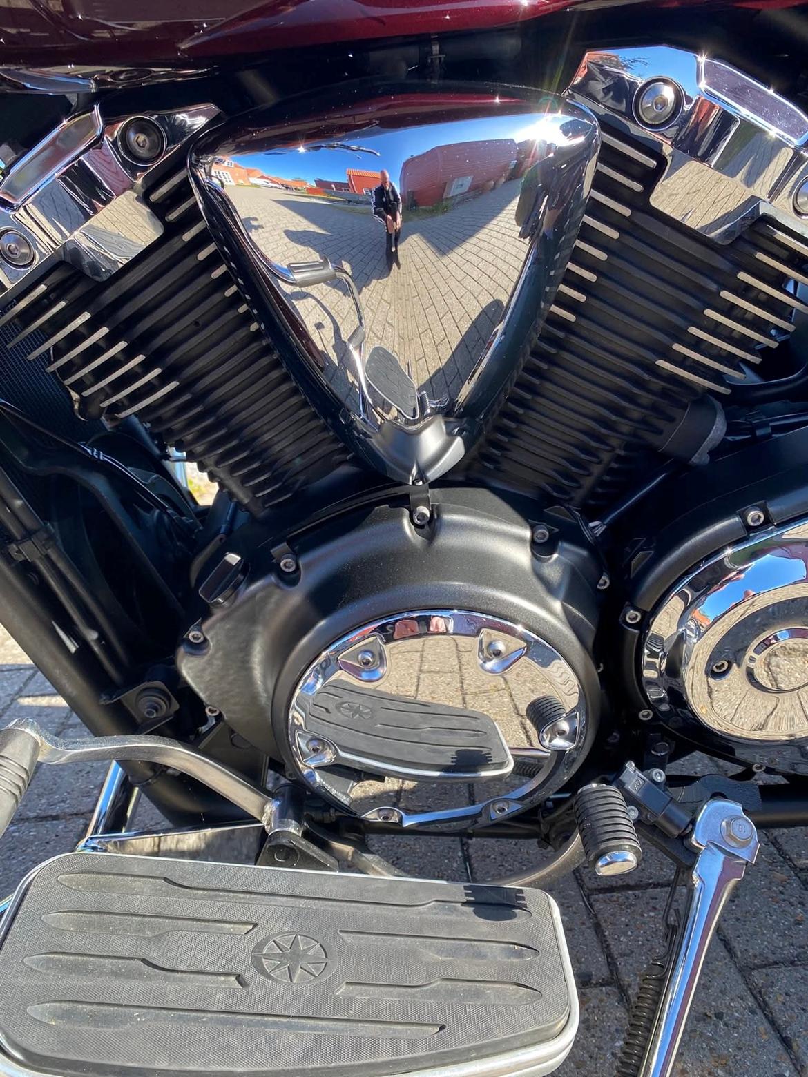 Yamaha Xvs 1300 A (SOLGT) billede 21