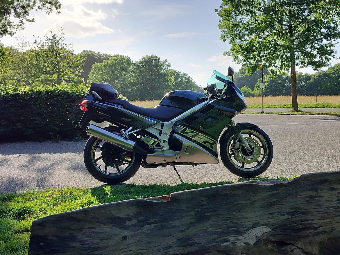 Honda VFR 750F Rc36-1 billede 3