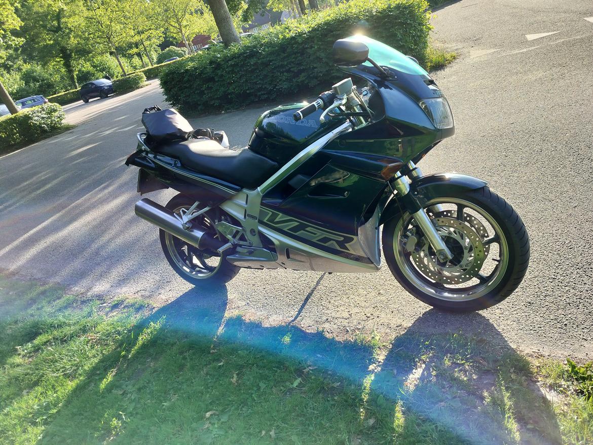 Honda VFR 750F Rc36-1 billede 4