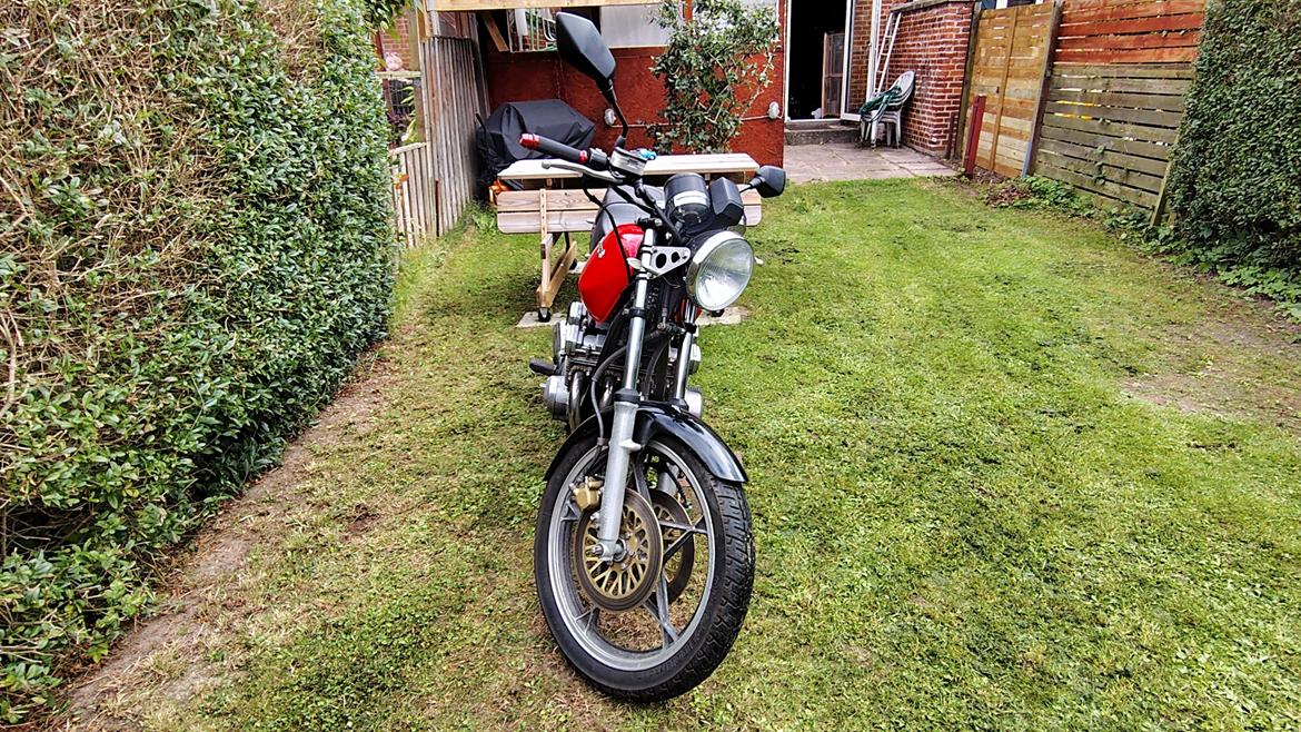 Suzuki gsx400f katana billede 4