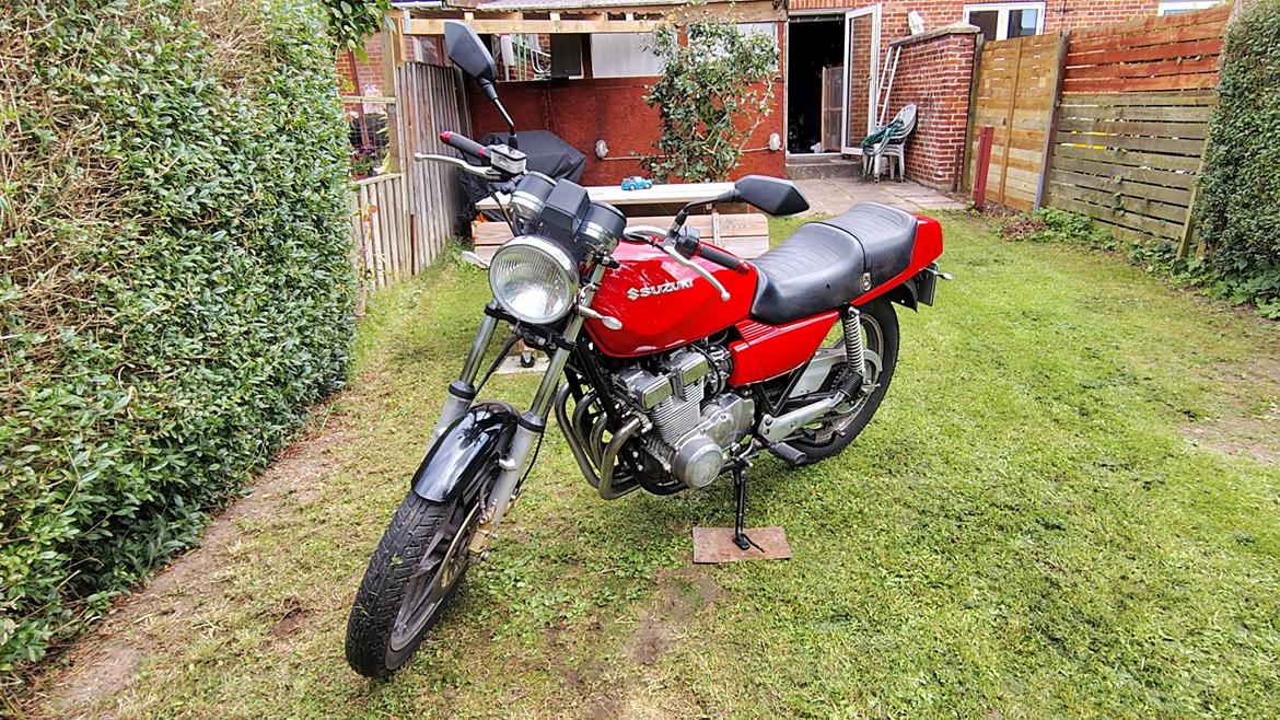 Suzuki gsx400f katana billede 5