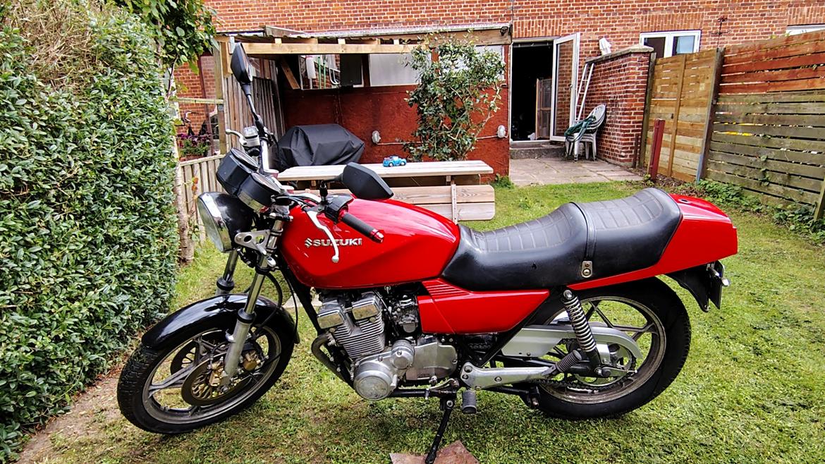 Suzuki gsx400f katana billede 6