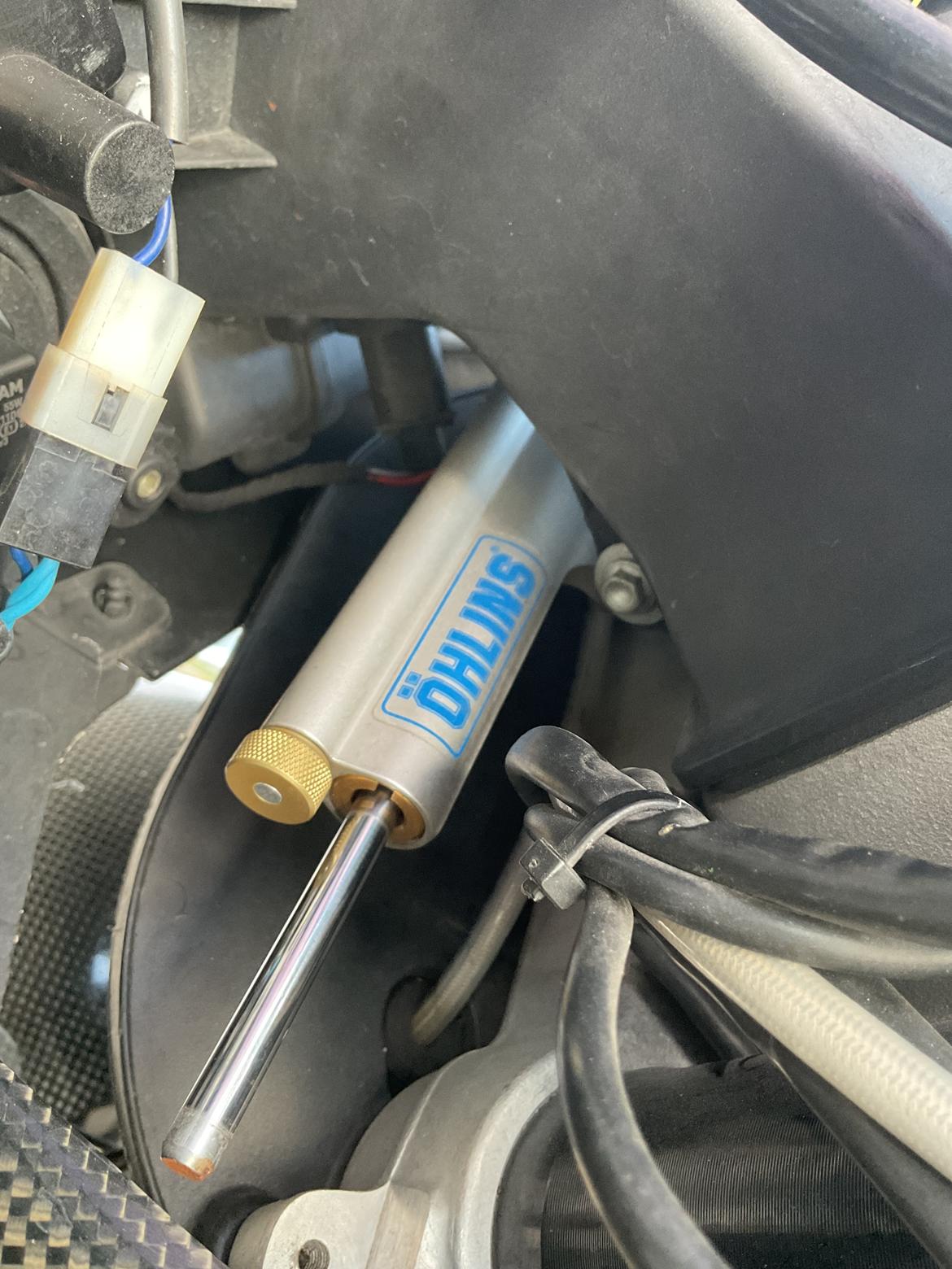 Aprilia RSV 1000R Factory billede 4