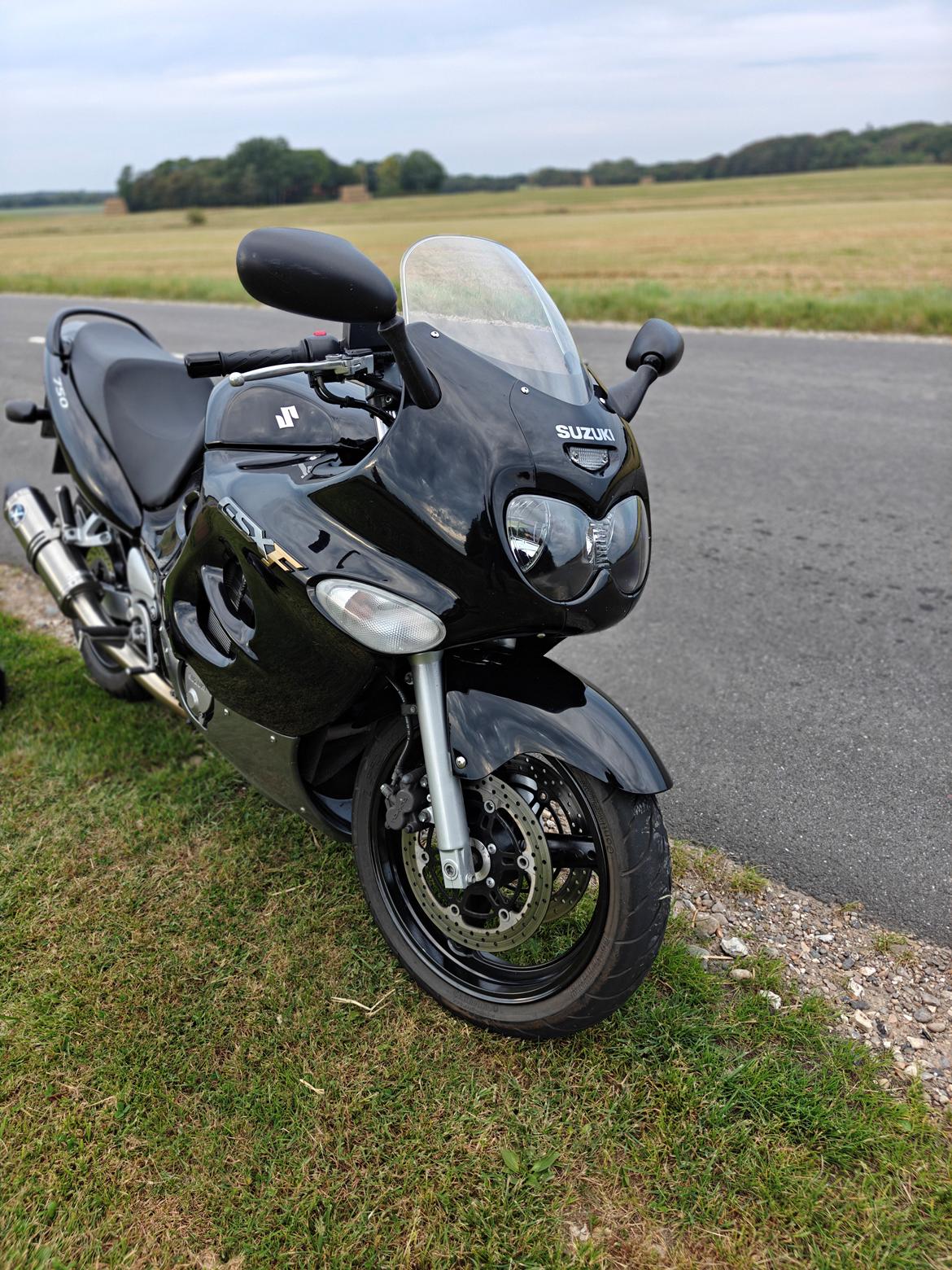 Suzuki GSX750 F billede 26