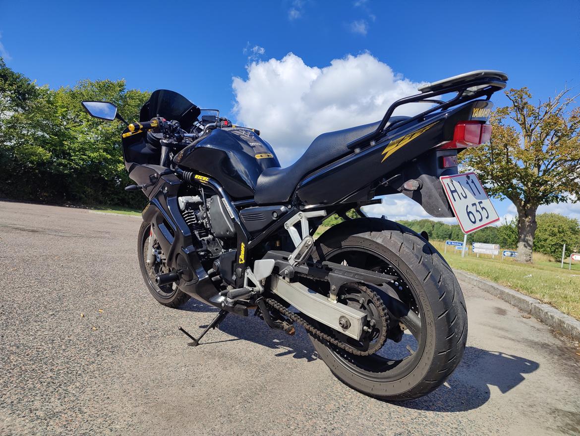 Yamaha FZS 600 Fazer  billede 4
