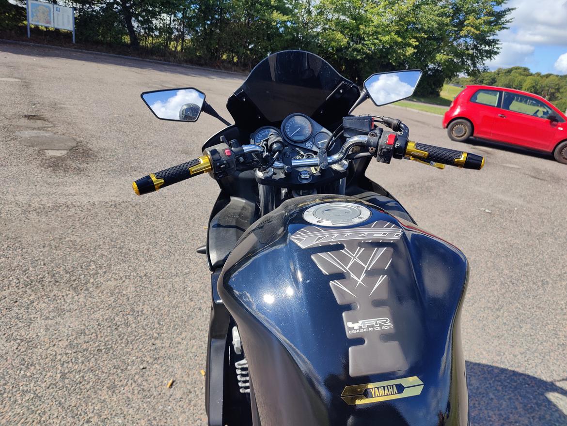 Yamaha FZS 600 Fazer  billede 9