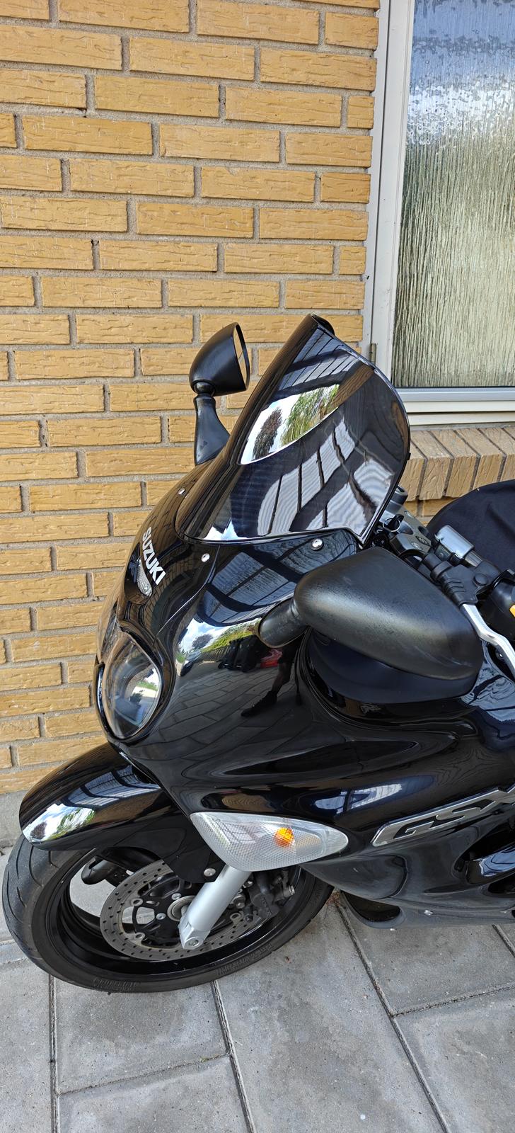 Suzuki GSX750 F billede 40