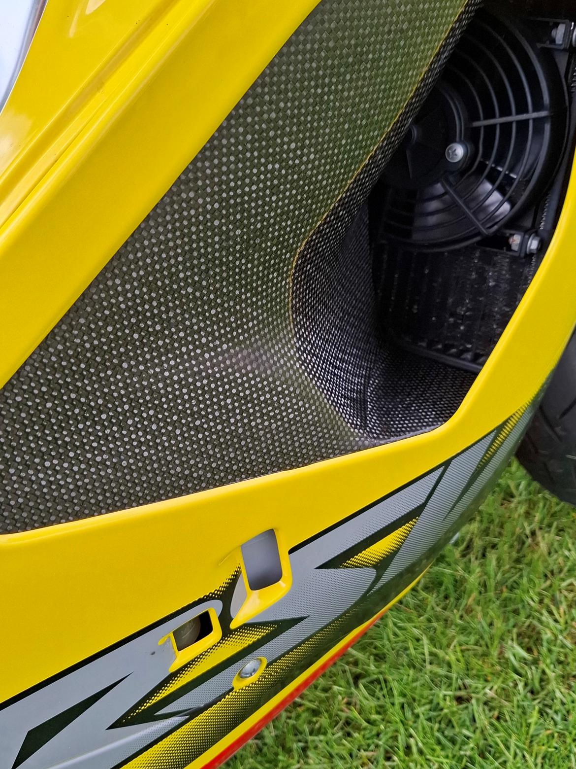 Aprilia RSV-1000 R MILLE billede 25