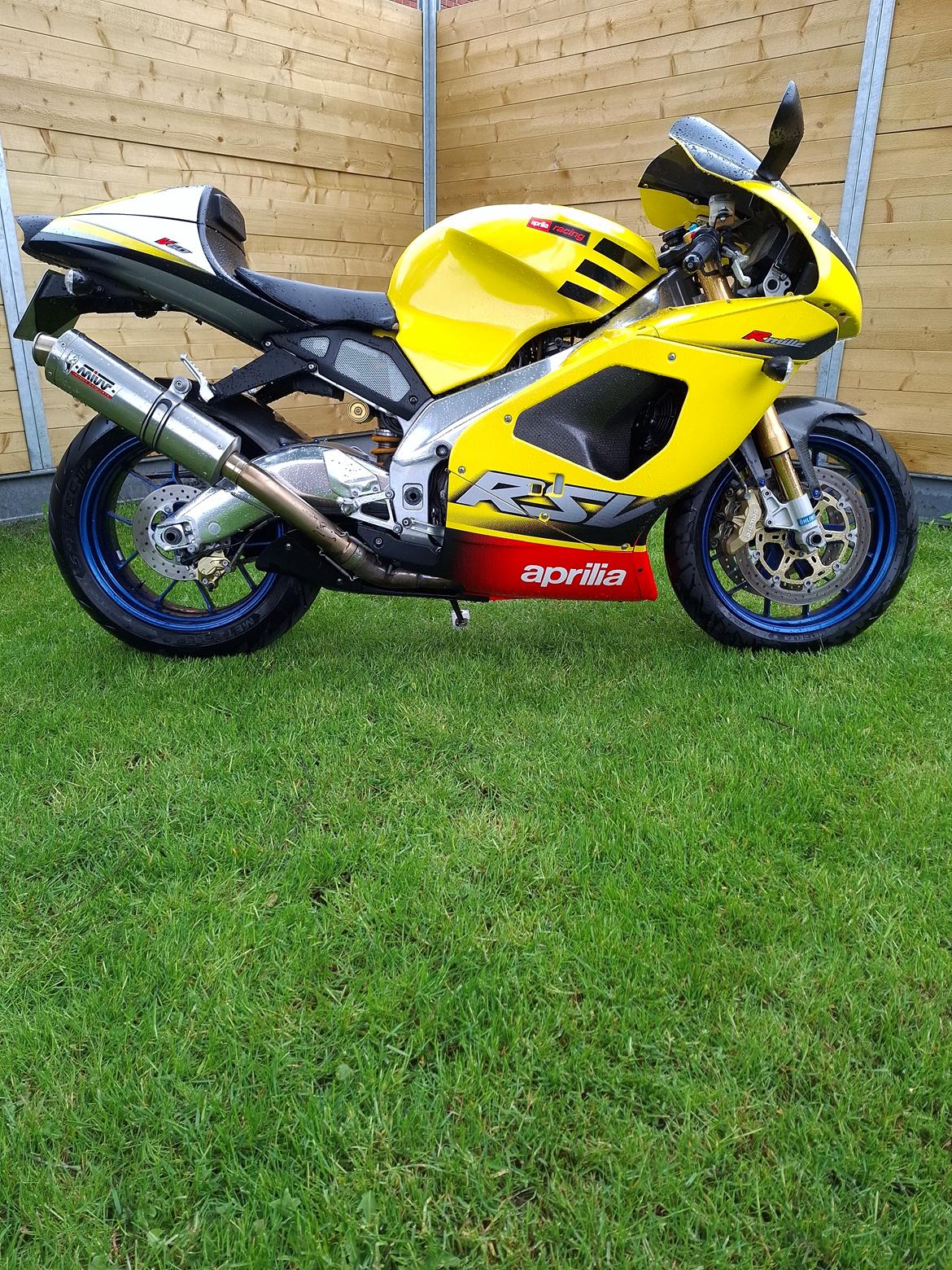 Aprilia RSV-1000 R MILLE billede 13