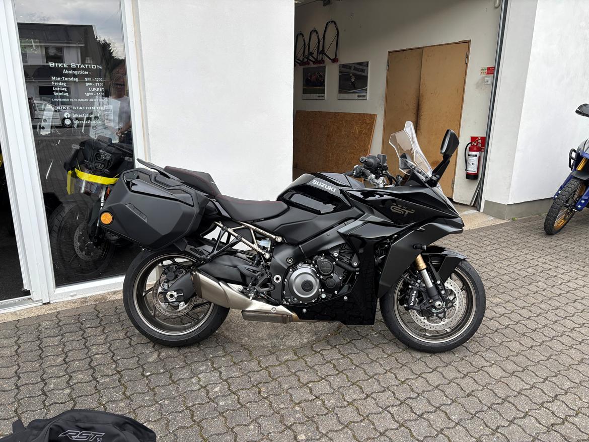 Suzuki GSXS1000GT billede 2