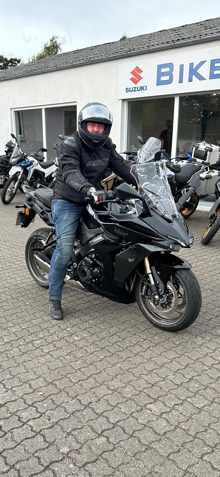 Suzuki GSXS1000GT billede 4