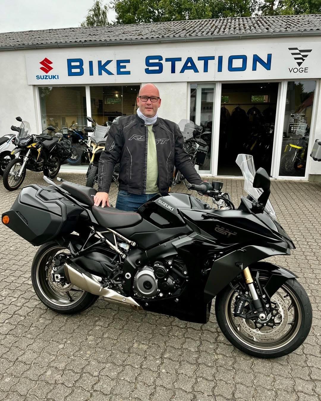 Suzuki GSXS1000GT billede 1