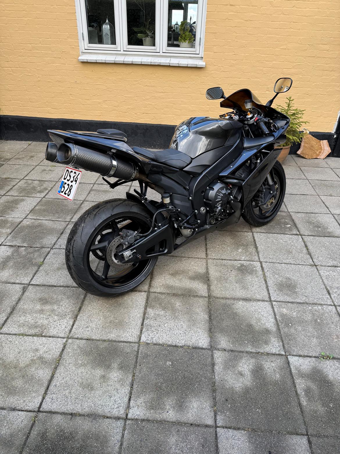 Yamaha YZF R1 billede 5