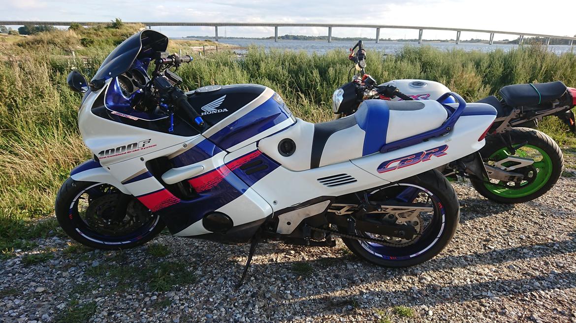 Honda CBR 1000 F-P billede 1