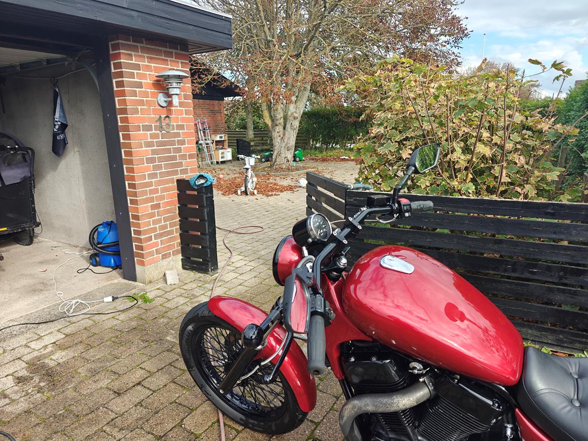 Suzuki vs 1400 billede 1