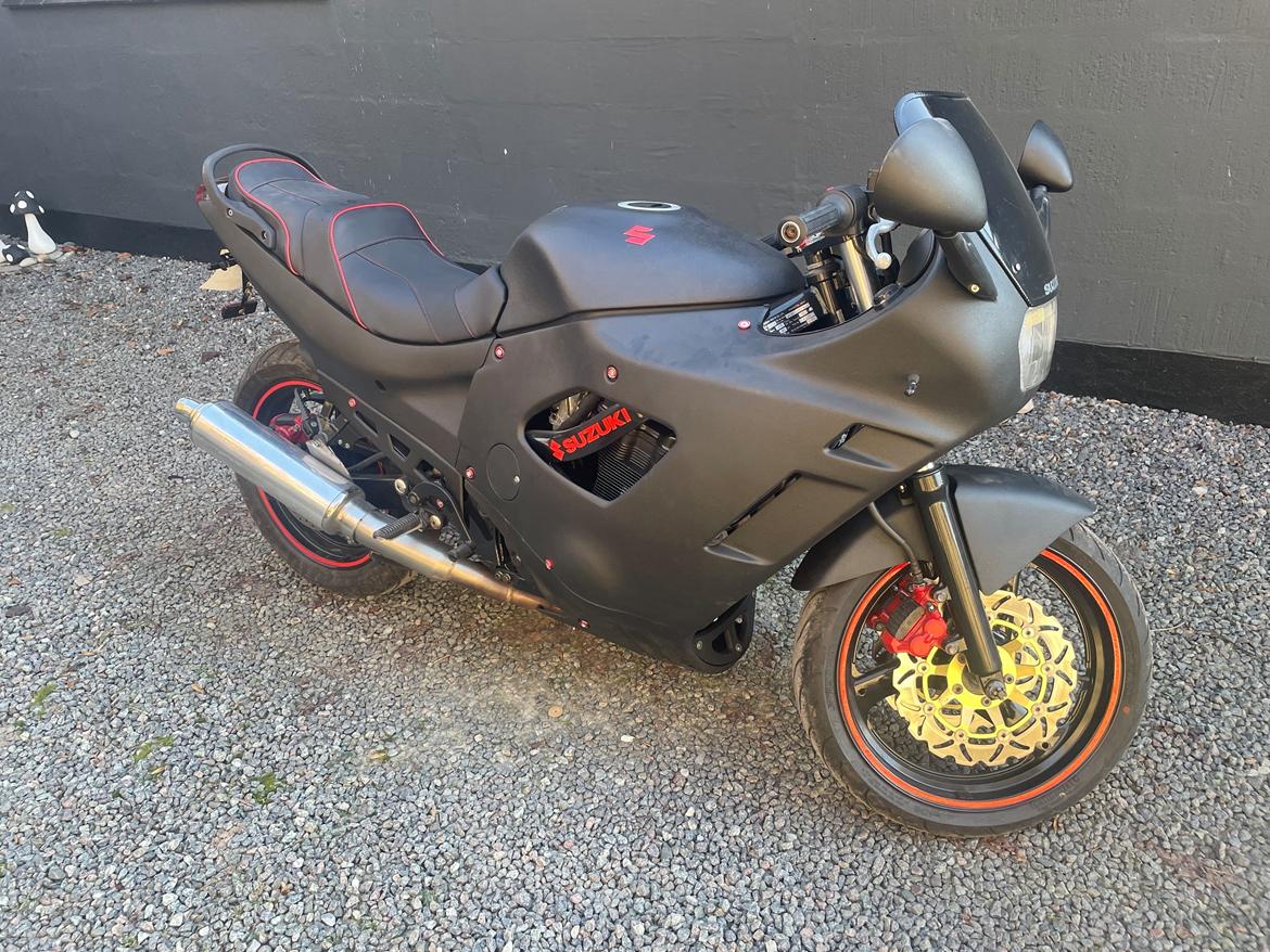 Suzuki Gsx 600f billede 4