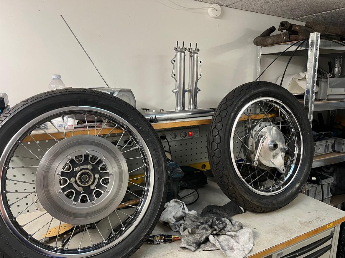 Suzuki GT750B billede 4