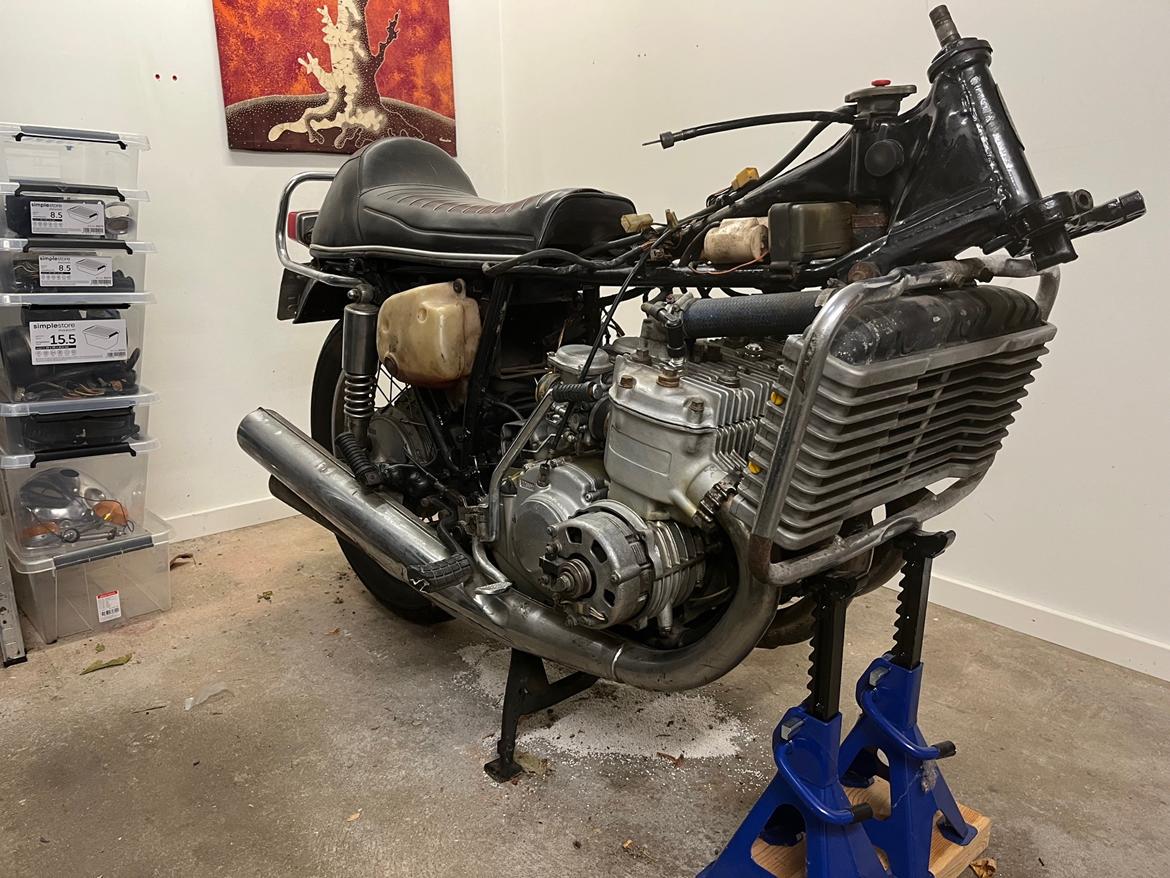 Suzuki GT750B billede 6