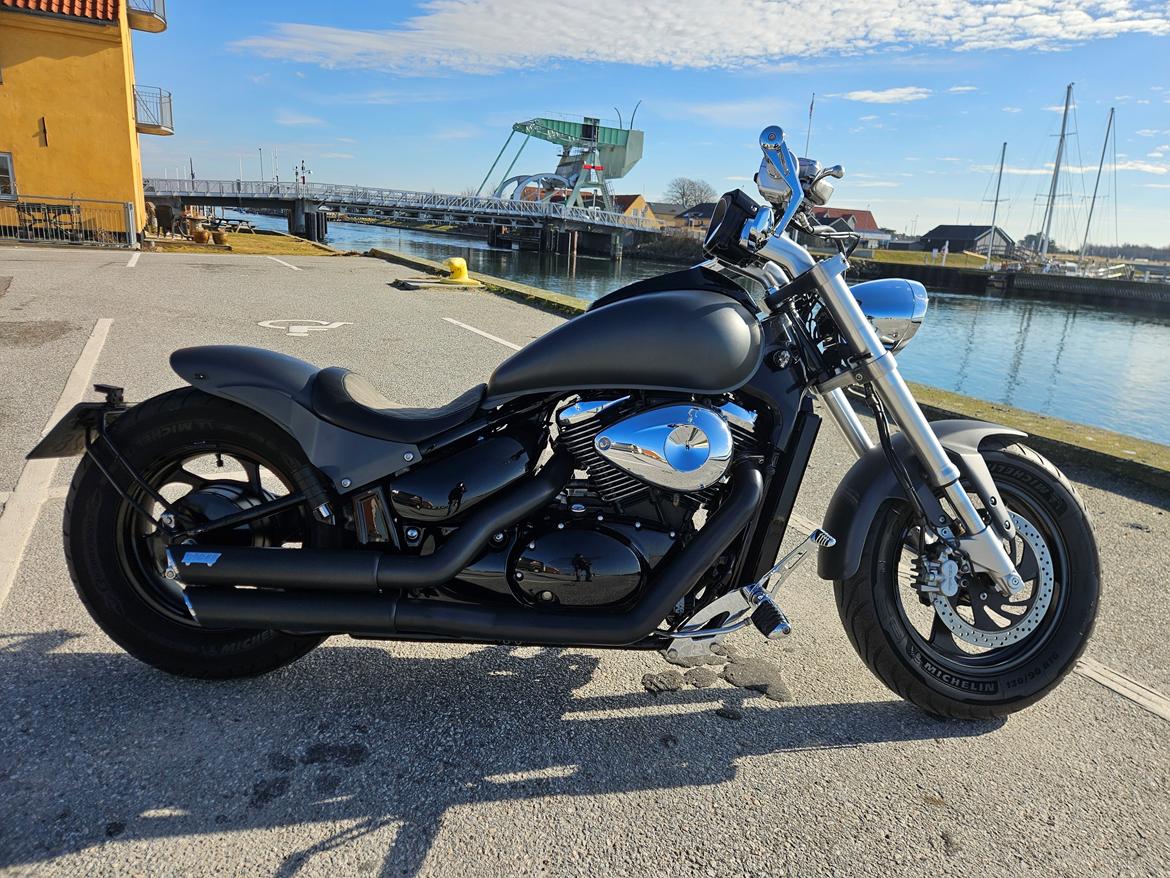 Suzuki Intruder M800 billede 1