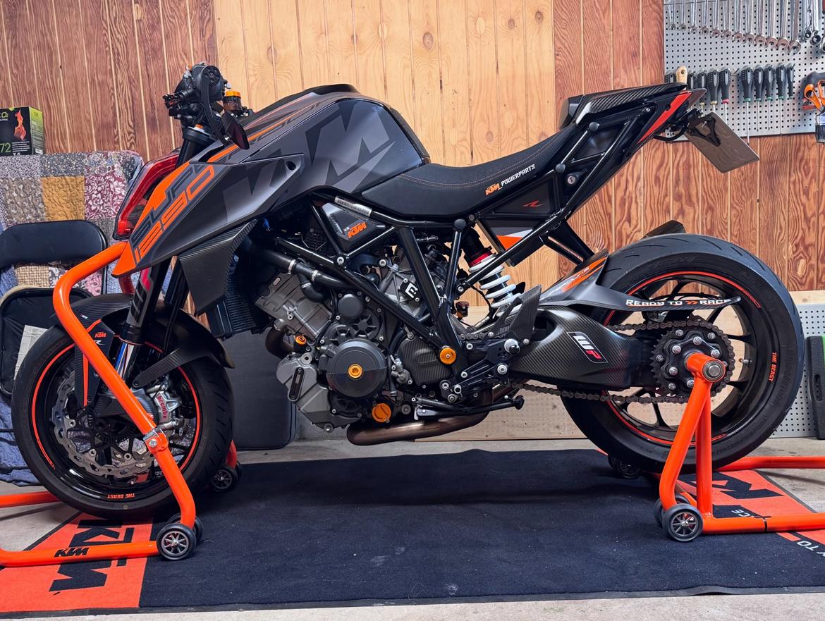 KTM 1290 Superduke R billede 1