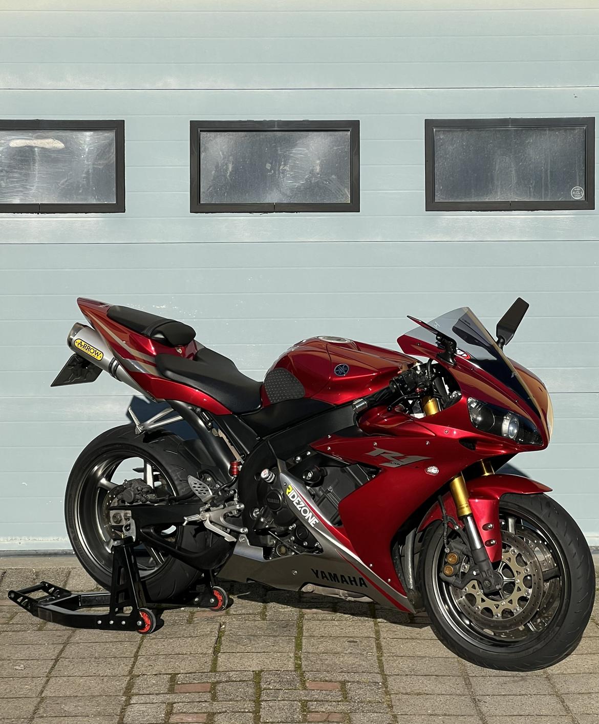 Yamaha R1 billede 1