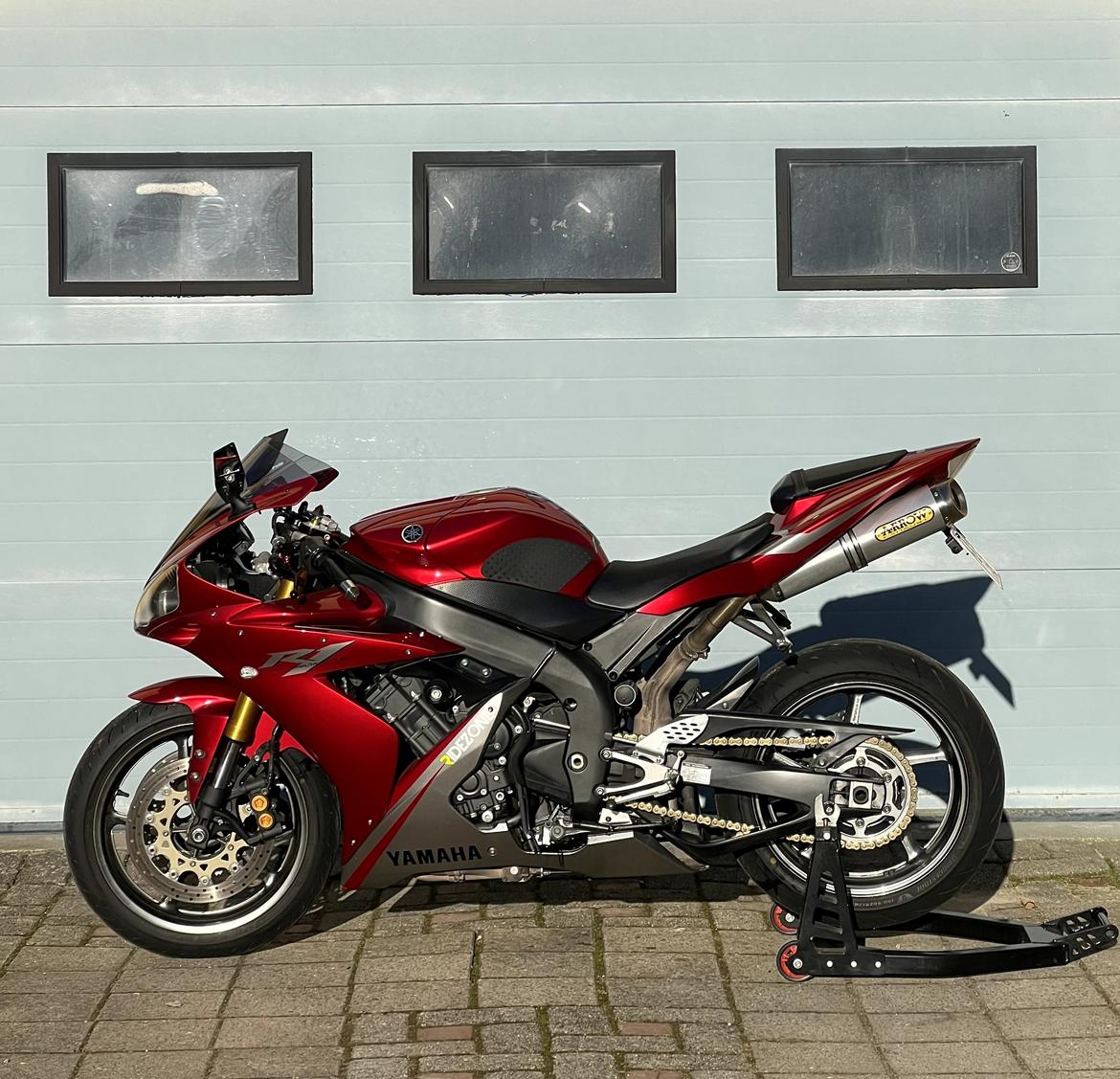 Yamaha R1 billede 8