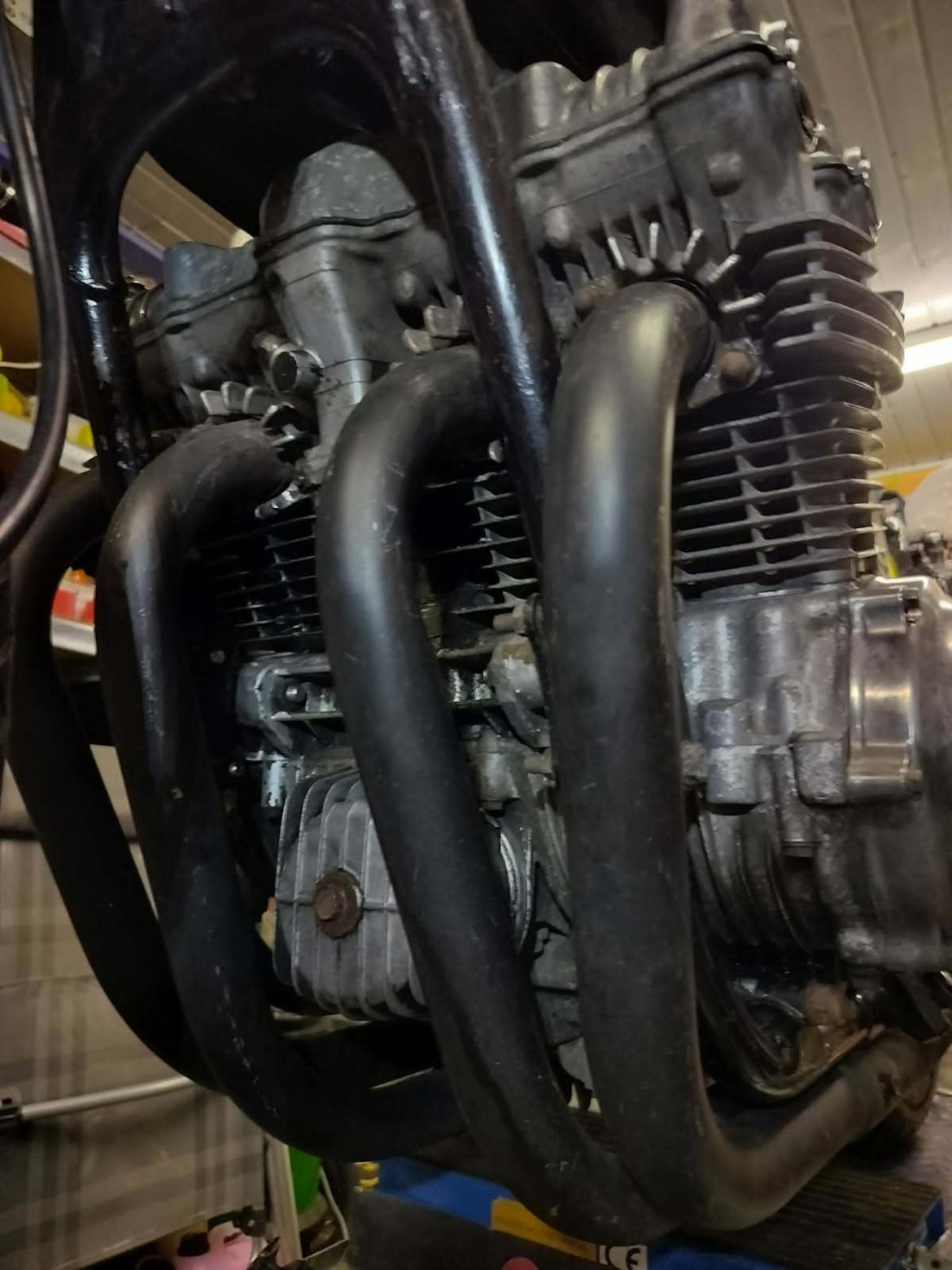 Honda CB 750 F RC04 Mini Bol'dor  billede 9
