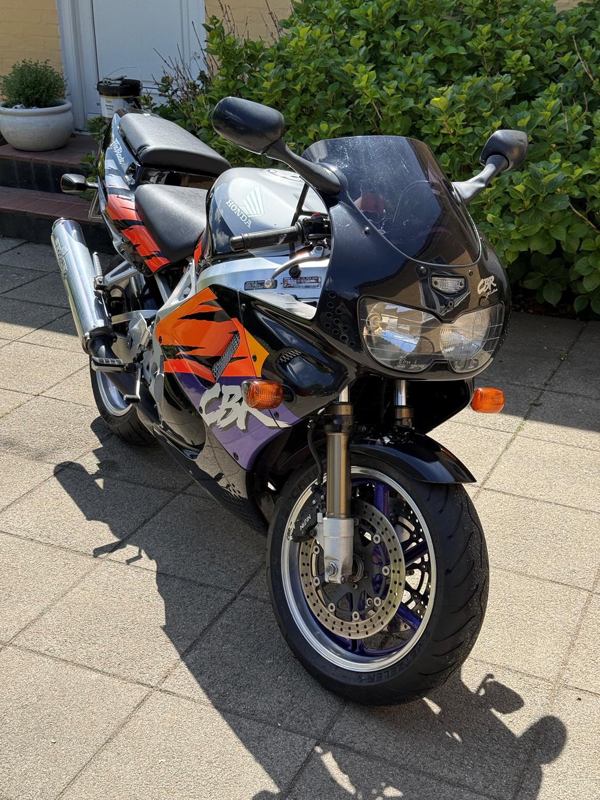 Honda CBR 900 RR FireBlade SC-28 billede 6