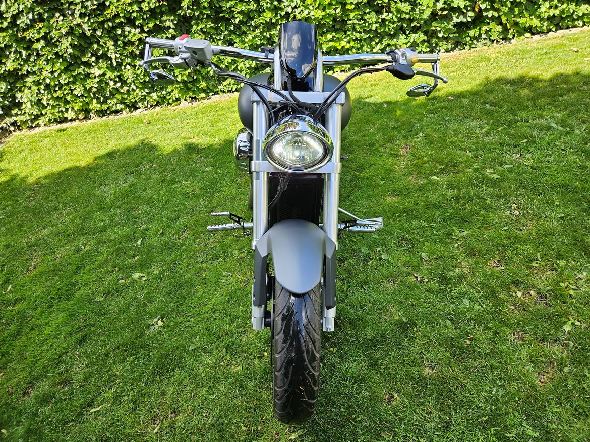 Suzuki Intruder M800 billede 7