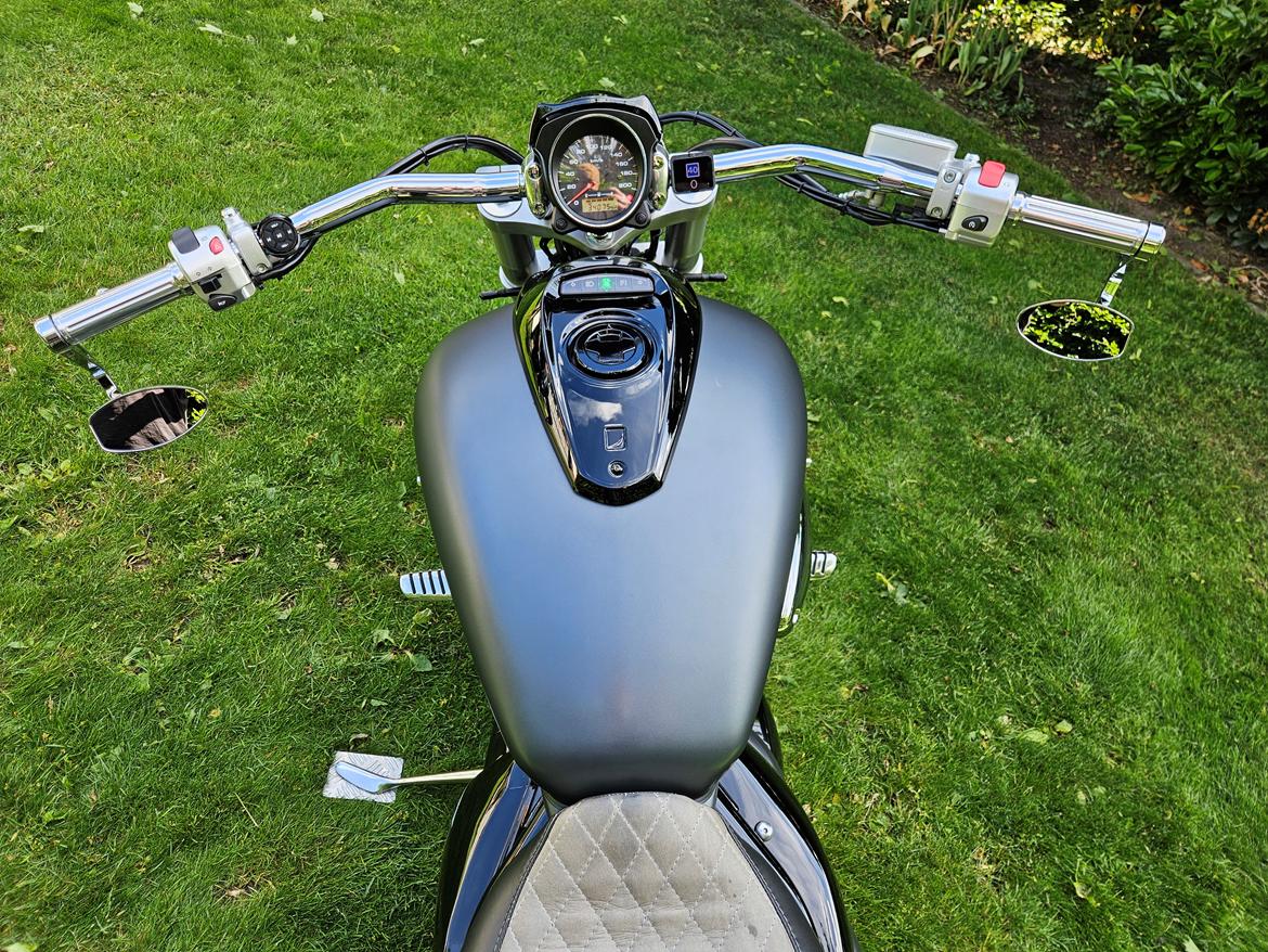 Suzuki Intruder M800 billede 9