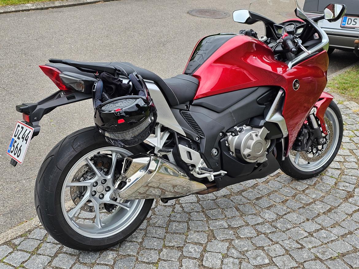 Honda VFR 1200 F DCT billede 5