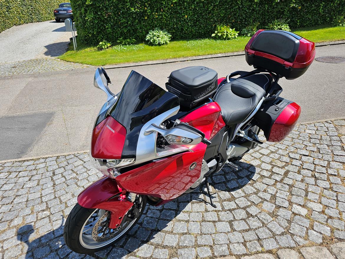 Honda VFR 1200 F DCT billede 3