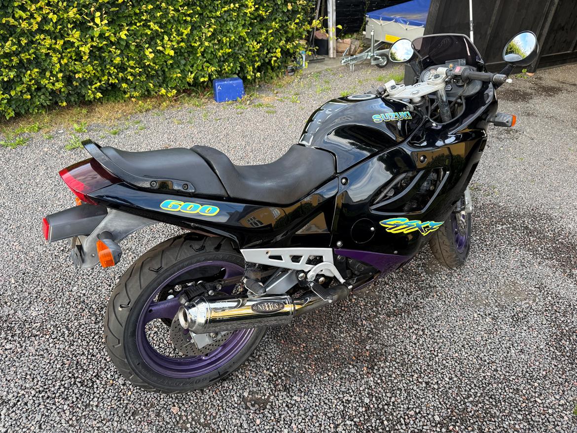 Suzuki Gsx-F 600 billede 4