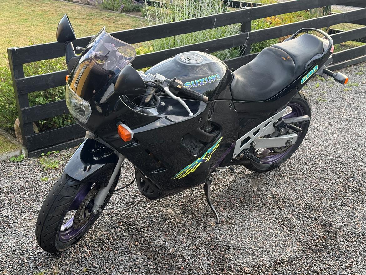 Suzuki Gsx-F 600 billede 6