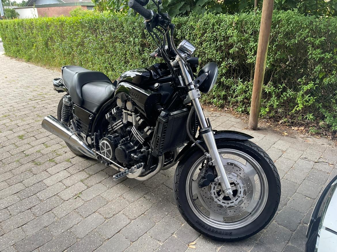 Yamaha Vmax billede 1