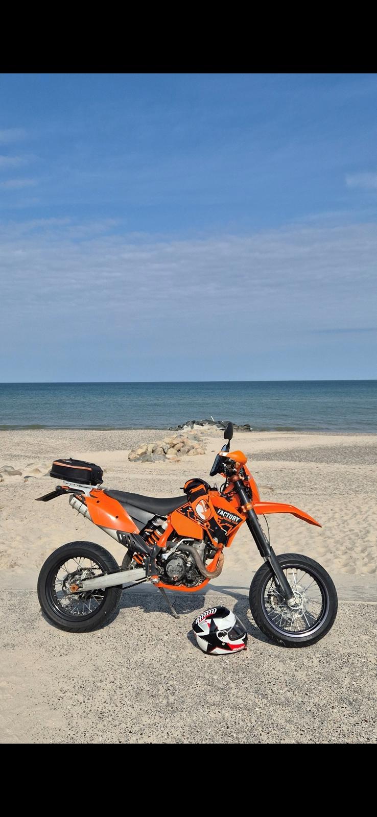 KTM 525 EXC - Sommer 2026: Solnedgangspladsen i Skagen. (Kørte fra Kandestederne til pladsen via stranden, noget nemmere på knopdæk! :-) ) billede 43