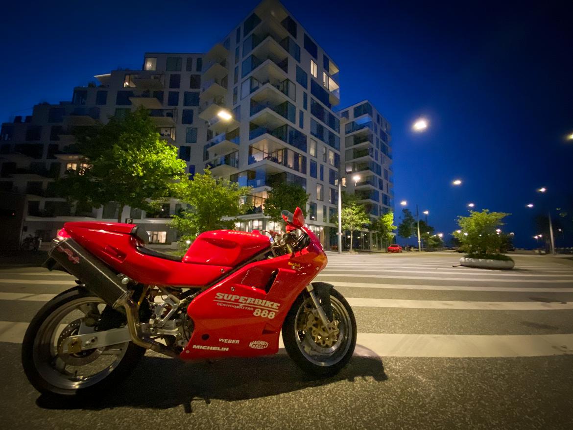 Ducati 888 billede 2