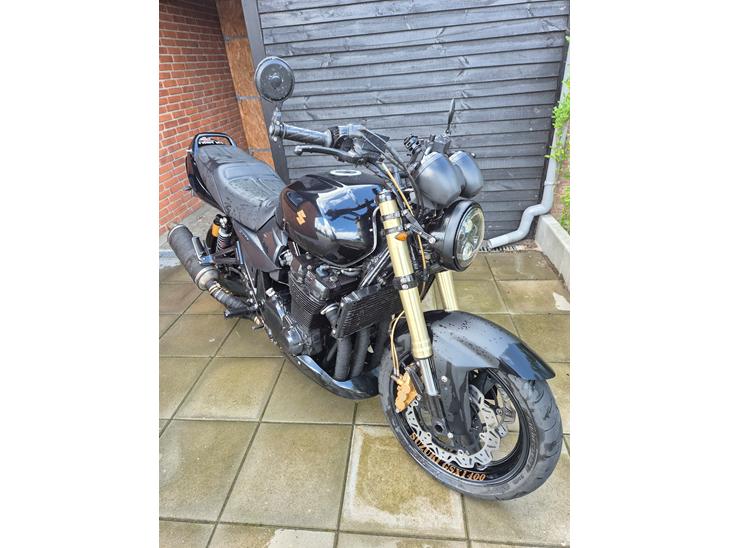 {{currentPhoto.altText}} billede {{currentPhoto.number}}