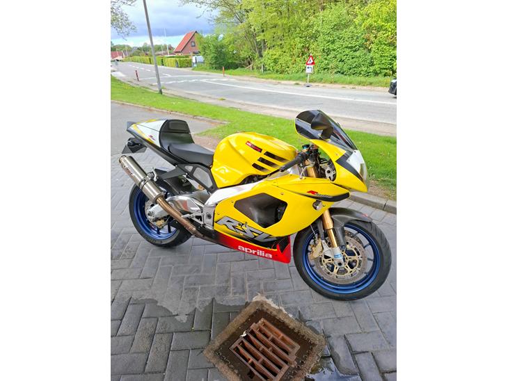 {{currentPhoto.altText}} billede {{currentPhoto.number}}