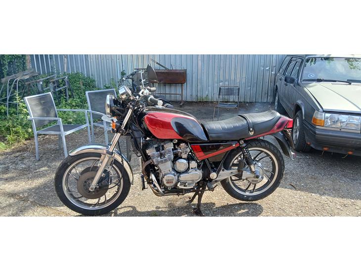 {{currentPhoto.altText}} billede {{currentPhoto.number}}