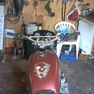 Suzuki gs750