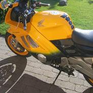 Honda cbr 600 f (solgt)