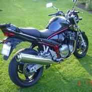 Suzuki 1200 Bandit.