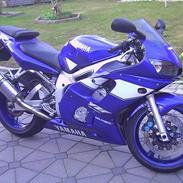 Yamaha YZF R6